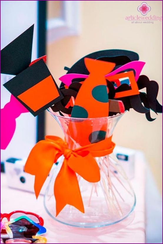 Bright orange wedding details