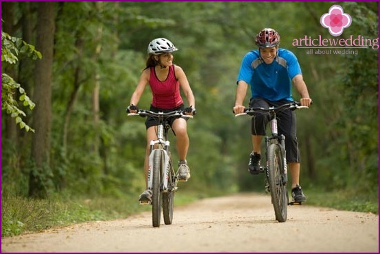 Wir machen eine Radtour