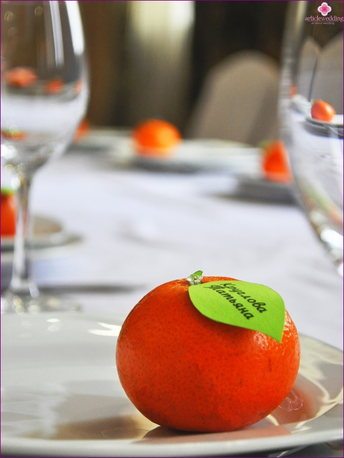 Landing cards for a tangerine wedding