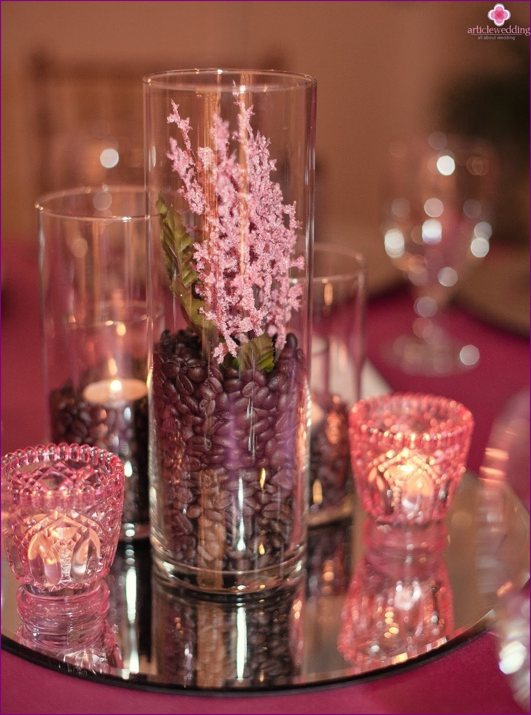 Accessory with coffee beans for a wedding