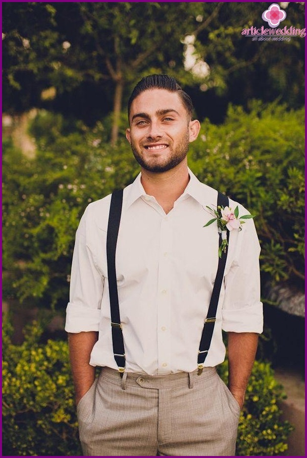 Tie and vest for the groom