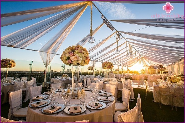 Roof wedding organization