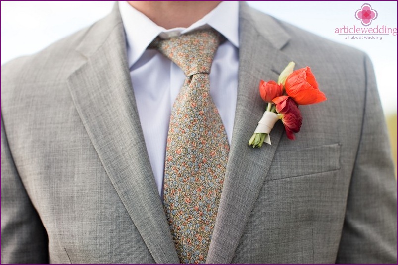 Kirkas boutonniere