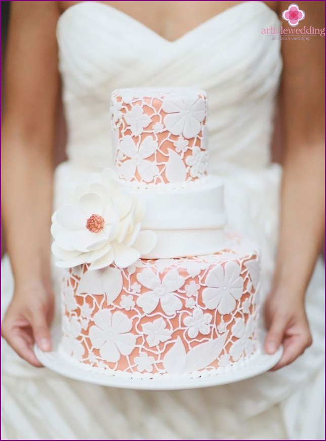 Lace cake