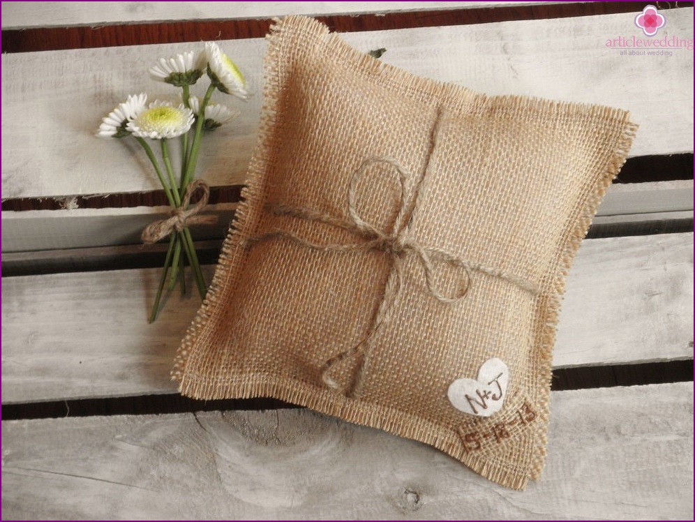 Burlap Ring Pillow