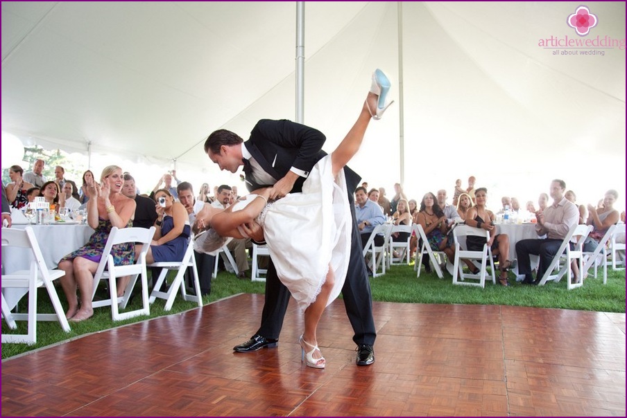 Une danse de mariage