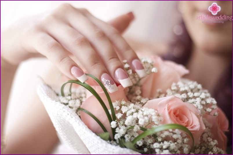 French Manicure ist ein ständiger Trend