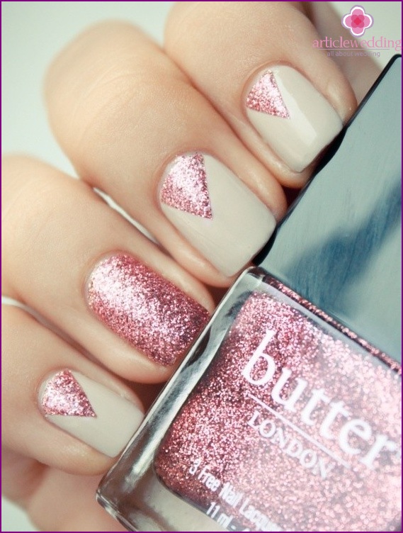 Glitter Manicure