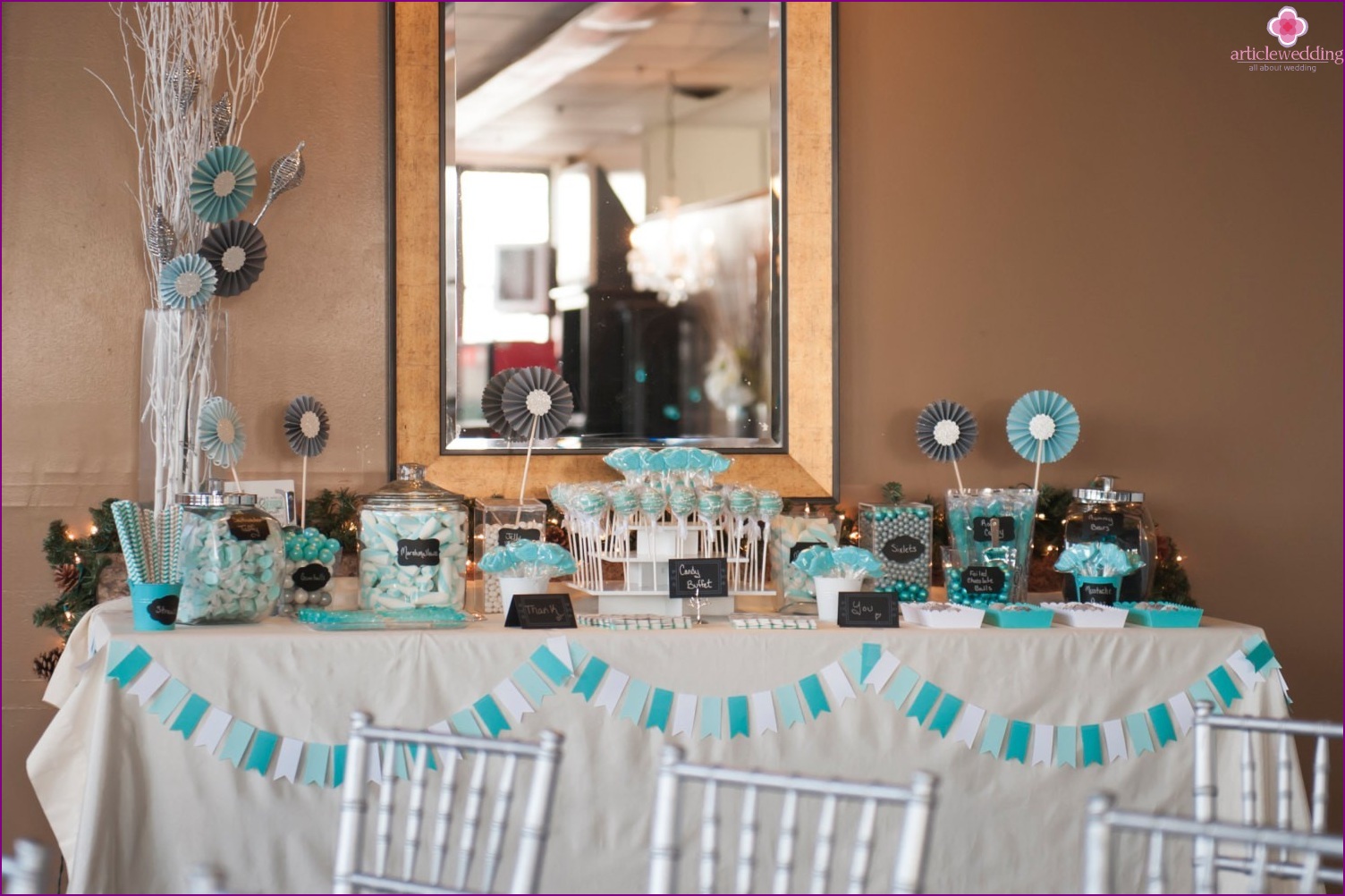 Fans in a wedding decor