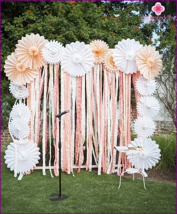 Fans in a wedding decor