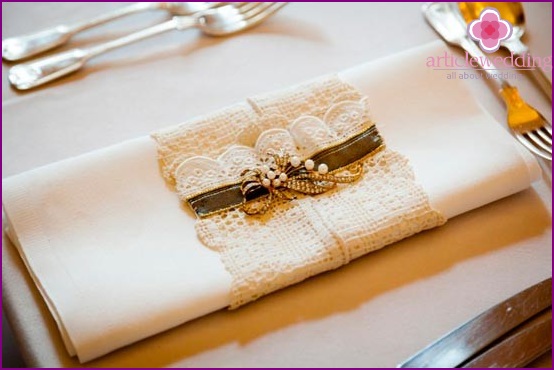 Serviettes pour un mariage en dentelle