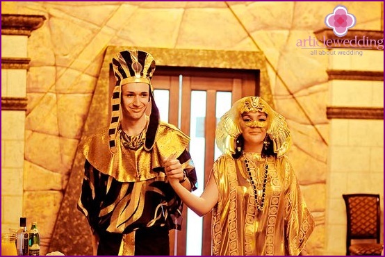 Ancient Egyptian style wedding