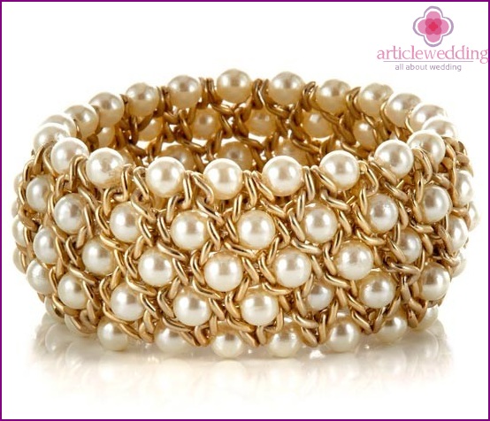 Pearl bracelet