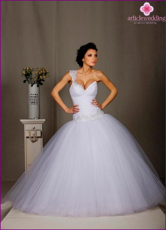 Wedding dress for real beauties