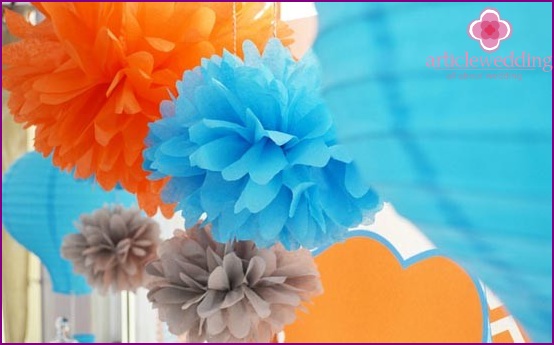 Crepe Paper Wedding Pompoms