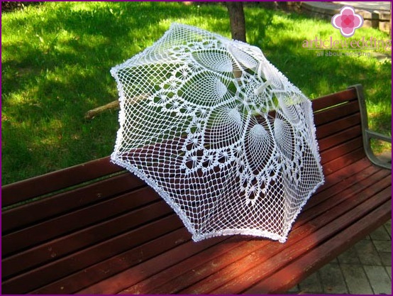 Parapluie en dentelle de mariage