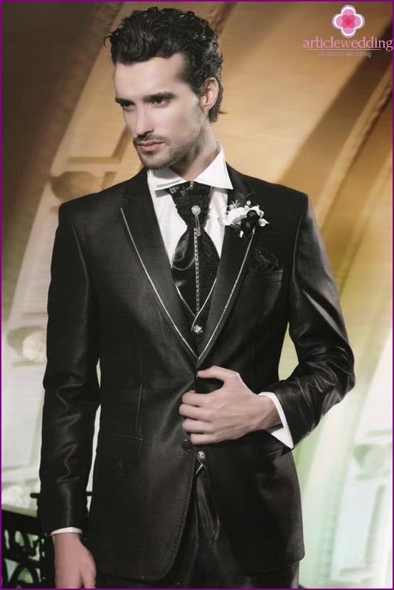 Wedding suit in black and white