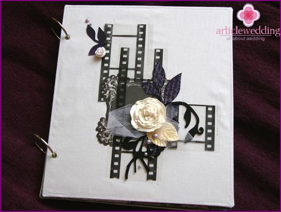 Wish book in bianco e nero