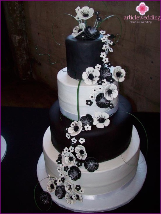 Pastel de bodas blanco y negro