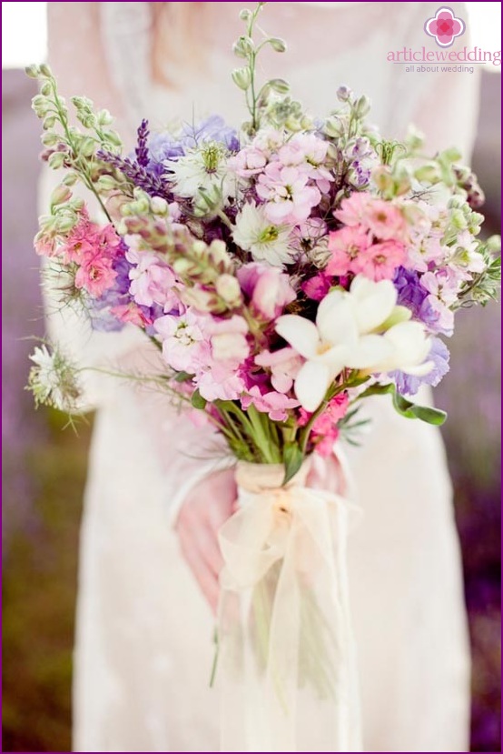 Provence style wedding bouquet