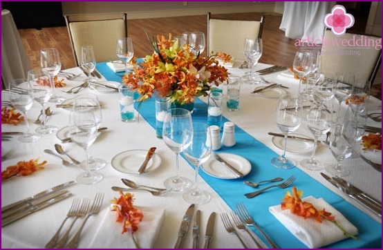 Summer table setting