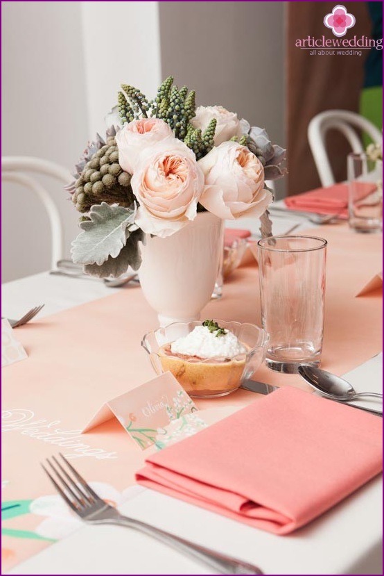 Pink Peach Hall Decor