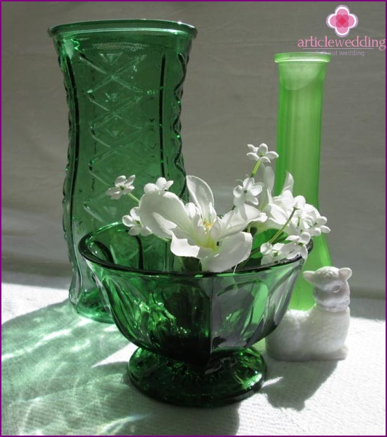 Emerald tableware