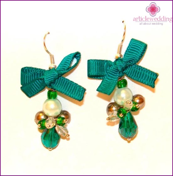 Emerald earrings