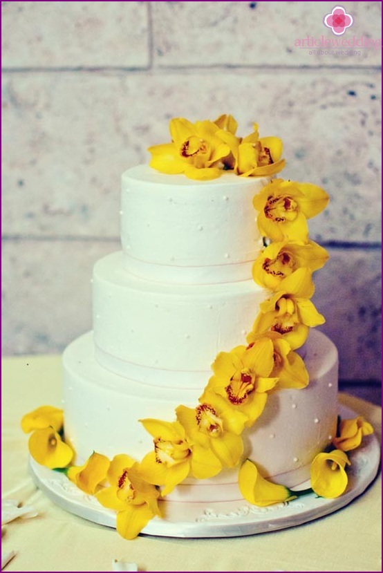 Mesa de casamento amarelo doce