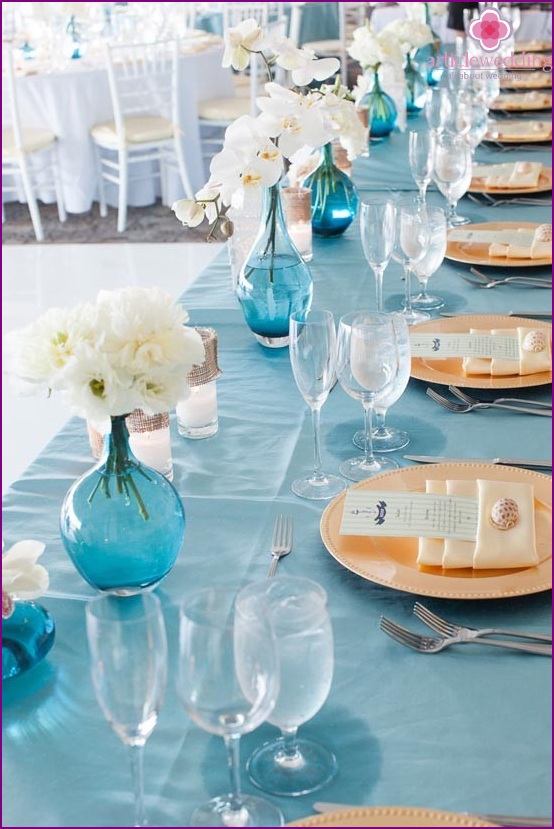 Wedding decoration in blue