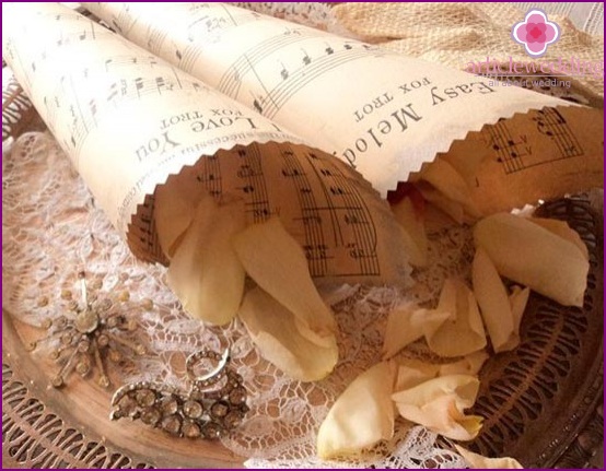 Notebook paper bags for petals