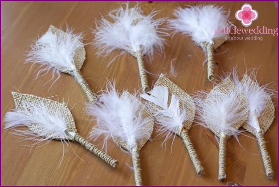 Glue white feathers