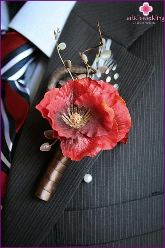 Groom with poppy buttonhole