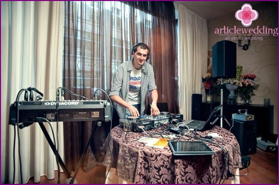 DJ and presenter for the wedding
