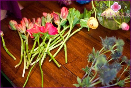 Preparamos flores para decorar