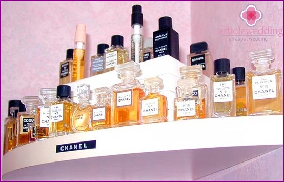 Large selection of perfumes for the bride