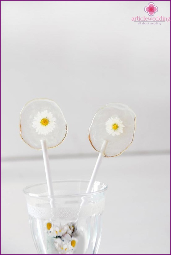 Wonderful lollipops with flowers