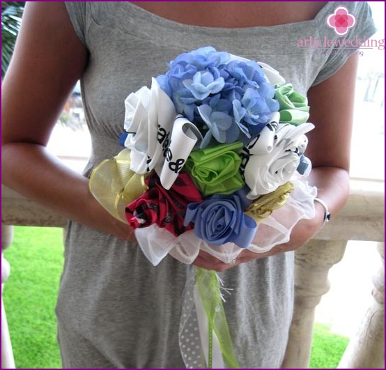 Rehearsal bouquet of ribbons and artificial flowers