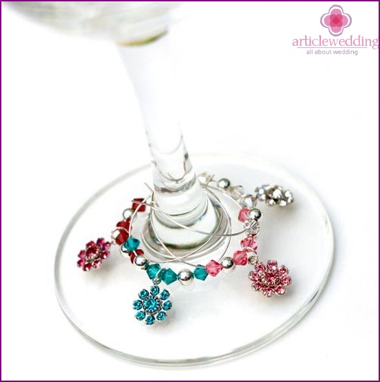 Decorative decoration of glasses