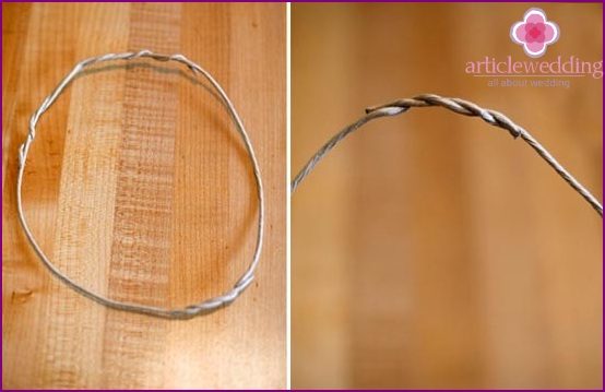 Make a circle of wire