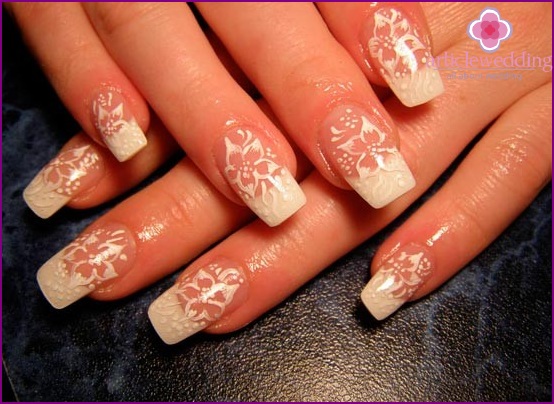 Extension des ongles pour le mariage