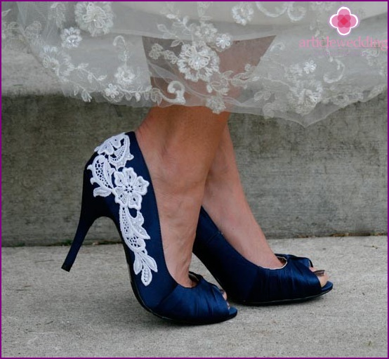 Deep blue bride shoes