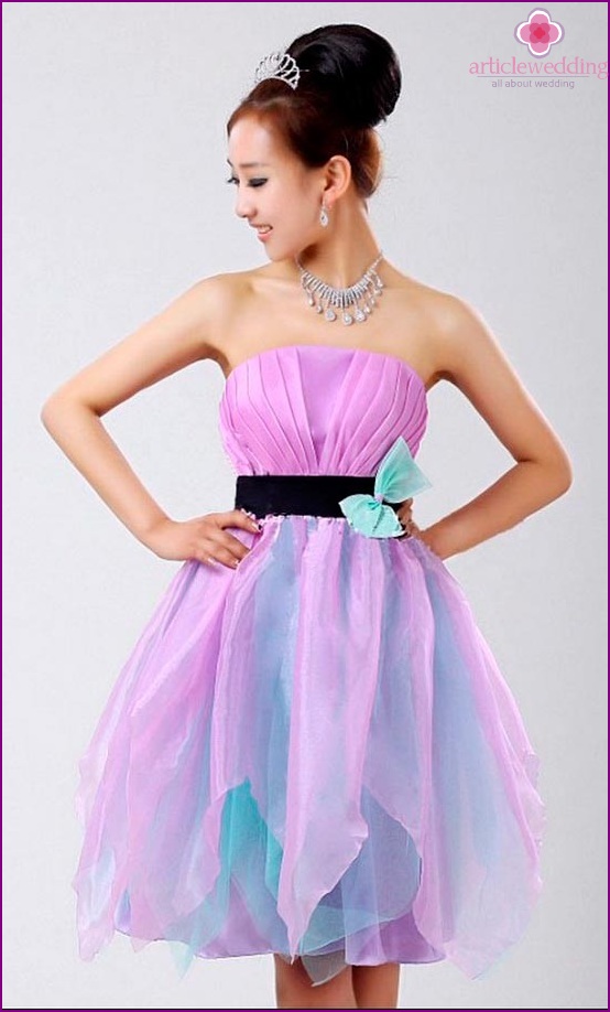 Dress for a magical wedding in chameleon colors