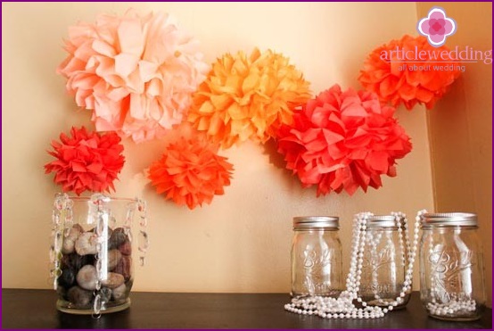 Wedding decoration with solar pompons