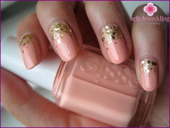 Manicure da sposa glitterata