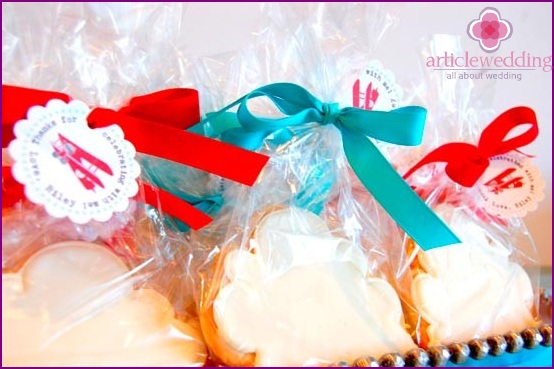 Galletas en la mesa de la boda