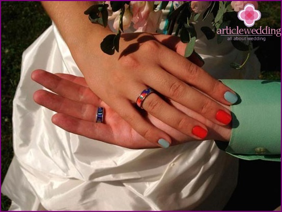 Multicolored wedding rings