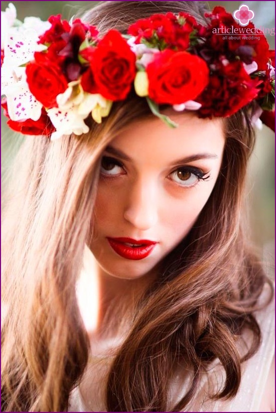 A wreath of red flowers