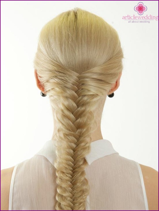 Wedding hairstyles with braids: incomparable and elegant!