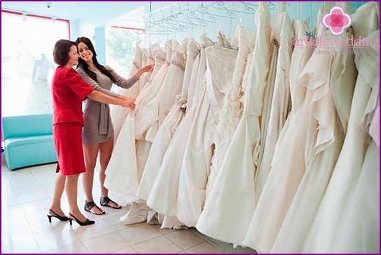 Choosing a Wedding Dress